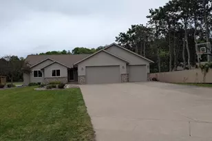 1007 3rd Ave, Holmen, WI 54636 - Photo 1