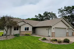 1007 3rd Ave, Holmen, WI 54636 - Photo 1