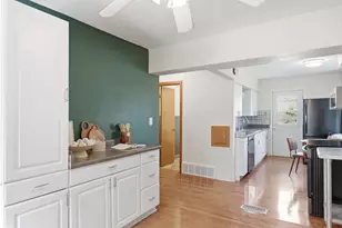 471 E Morgan Ave, Milwaukee, WI 53207 - Photo 5