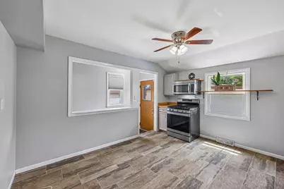 8801 W Lawn Ave, Milwaukee, WI 53225 - Photo 9