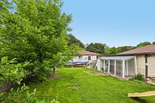 8801 W Lawn Ave, Milwaukee, WI 53225 - Photo 27