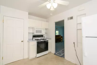 4279 N 41st St, Milwaukee, WI 53216 - Photo 9