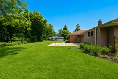 6901 N Crestwood Dr, Glendale, WI 53209 - Photo 19
