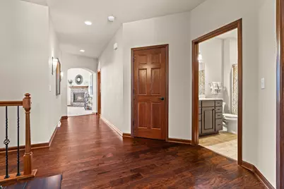 2406  Deercrest Ct, Waukesha, WI 53188 - Photo 11