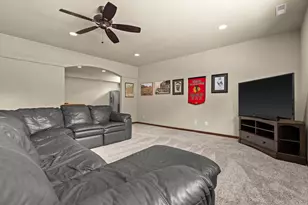 2406 Deer Crest Ct, Waukesha, WI 53188 - Photo 45