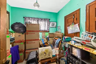 2437 S 29th St, Milwaukee, WI 53215 - Photo 17