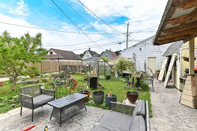 2437 S 29th St, Milwaukee, WI 53215 - Photo 27