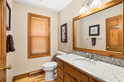 10133 N Foxkirk Dr, Mequon, WI 53097 - Photo 21