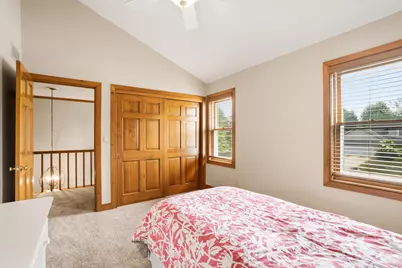 10133 N Foxkirk Dr, Mequon, WI 53097 - Photo 33