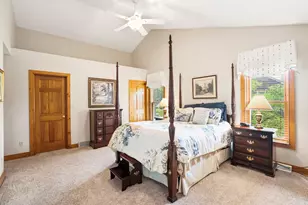 10133 N Foxkirk Dr, Mequon, WI 53097 - Photo 25