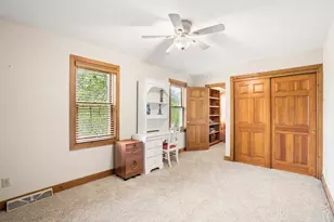 10133 N Foxkirk Dr, Mequon, WI 53097 - Photo 35