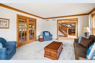 10133 N Foxkirk Dr, Mequon, WI 53097 - Photo 7