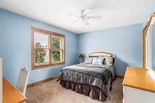 10133 N Foxkirk Dr, Mequon, WI 53097 - Photo 29