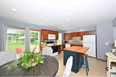 213  McDivitt Ln, Mukwonago, WI 53149 - Photo 3