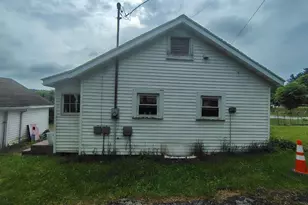 305 S 12th Ave, Wausau, WI 54401 - Photo 3
