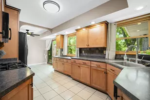 N51W15674 Fair Oak Pkwy, Menomonee Falls, WI 53051 - Photo 7