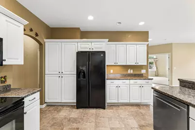 1281  Bentgrass Ct, Onalaska, WI 54650 - Photo 7