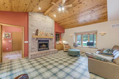 3532 S 121st Ct, Greenfield, WI 53228 - Photo 21