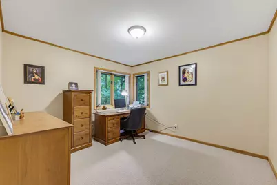 3532 S 121st Ct, Greenfield, WI 53228 - Photo 29