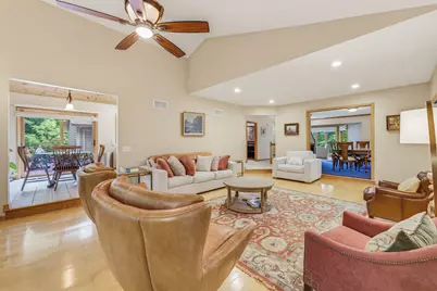 3532 S 121st Ct, Greenfield, WI 53228 - Photo 3