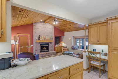 3532 S 121st Ct, Greenfield, WI 53228 - Photo 7