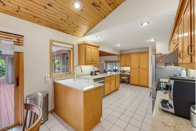 3532 S 121st Ct, Greenfield, WI 53228 - Photo 5