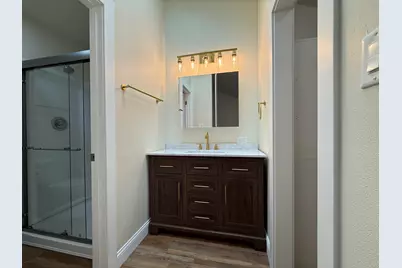 1224 W Baldwin Ct, Mequon, WI 53092 - Photo 21