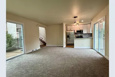 1224 W Baldwin Ct, Mequon, WI 53092 - Photo 3