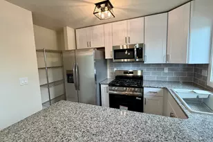 1224 W Baldwin Ct, Mequon, WI 53092 - Photo 11