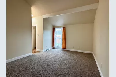 1224 W Baldwin Ct, Mequon, WI 53092 - Photo 19
