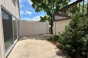 1224 W Baldwin Ct, Mequon, WI 53092 - Photo 7