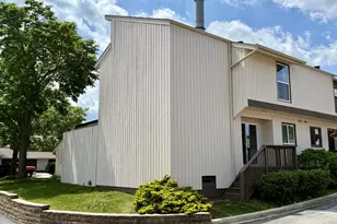 1224 W Baldwin Ct, Mequon, WI 53092 - Photo 35