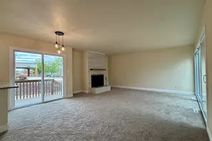 1224 W Baldwin Ct, Mequon, WI 53092 - Photo 9