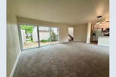 1224 W Baldwin Ct, Mequon, WI 53092 - Photo 5