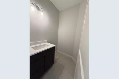9800 N Migratory Ct, Mequon, WI 53097 - Photo 15