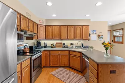 4406  Hunters Glen Dr, Sheboygan, WI 53083 - Photo 17
