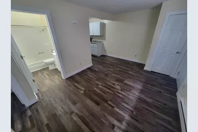 421  10th St, La Crosse, WI 54601 - Photo 5