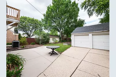 2638 N 88th St, Wauwatosa, WI 53226 - Photo 5