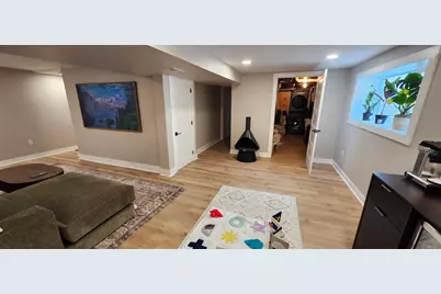 230  Kinzie Ave, Fontana, WI 53125 - Photo 11