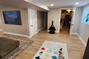 230 Kinzie Ave, Fontana, WI 53125 - Photo 11