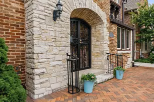 5079 N Lake Dr, Whitefish Bay, WI 53217 - Photo 3