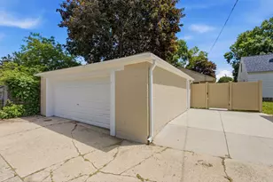 3379 S Burrell St, Milwaukee, WI 53207 - Photo 23