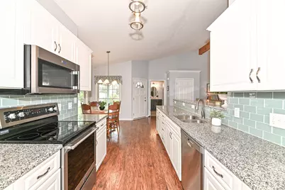 W154N6542  Marvel Dr #30, Menomonee Falls, WI 53051 - Photo 17