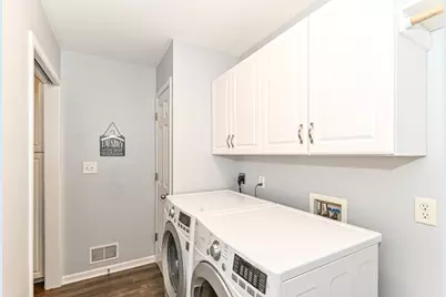 W154N6542  Marvel Dr #30, Menomonee Falls, WI 53051 - Photo 19