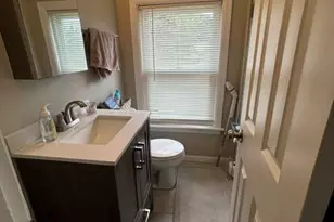 2413 Bate St, Racine, WI 53403 - Photo 15