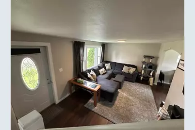 2413  Bate St, Racine, WI 53403 - Photo 5