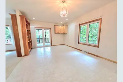 707  Giddings Ave, Sheboygan Falls, WI 53085 - Photo 9