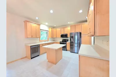 707  Giddings Ave, Sheboygan Falls, WI 53085 - Photo 5