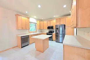 707 Giddings Ave, Sheboygan Falls, WI 53085 - Photo 5