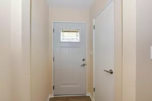 5659 S Quality Ave, Cudahy, WI 53110 - Photo 9